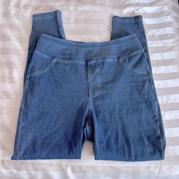 Halara Flex High Waisted Back Side Pocket
Stretchy Knit Denim Casual Leggings - Picture 3 of 6